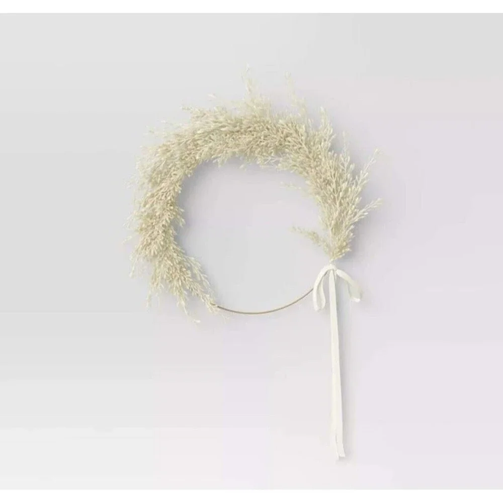 Ring Pampas Grass Botanical Wreath 22 inch - Threshold - New